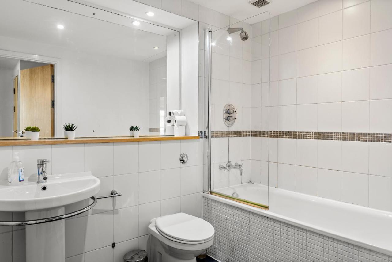 Enchanting Bristol Abode -Sleeps 6 With Balcony! Exteriér fotografie